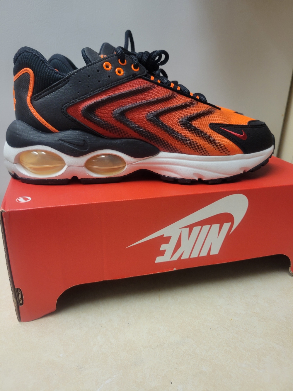 Nike Men's Orange and Black Running Shoes